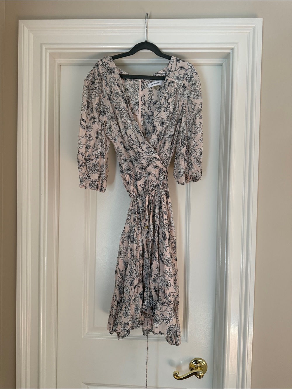 Calvin Klein Blush Pink Floral Faux wrap Dress - Picture 1 of 6